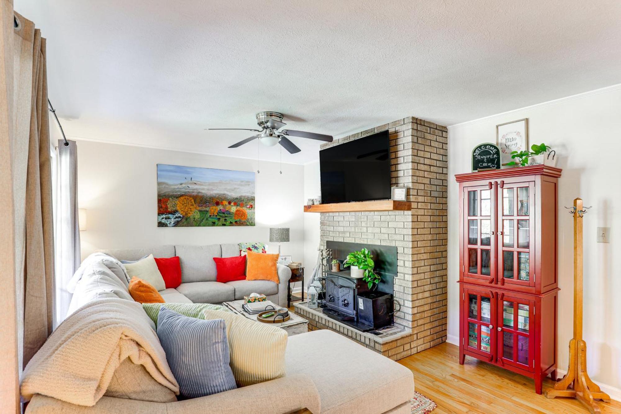 Updated Marshall Home With Fire Pit And Game Room! מראה חיצוני תמונה