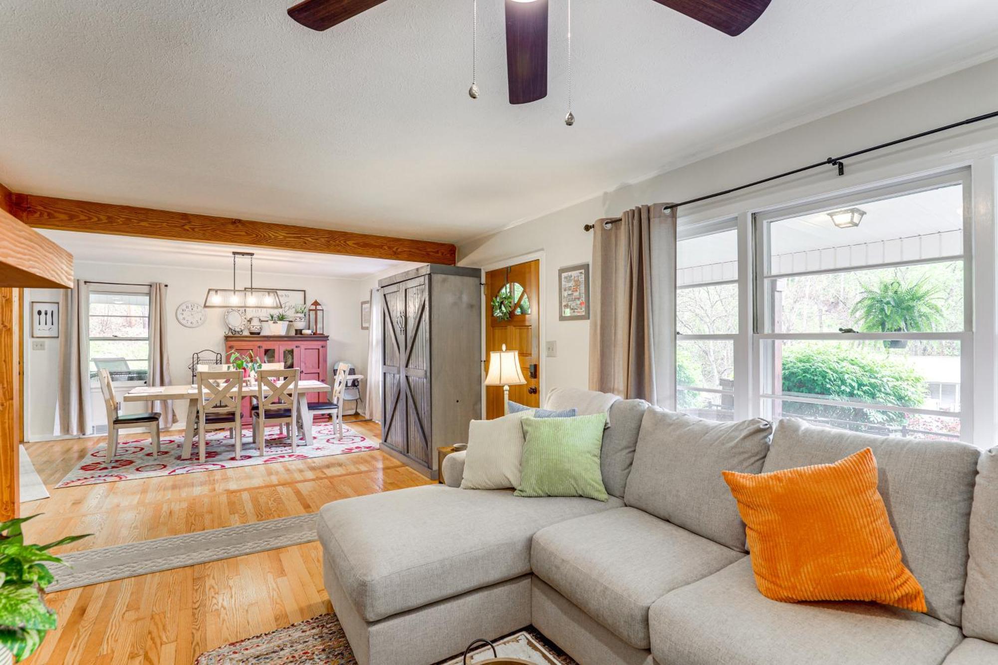 Updated Marshall Home With Fire Pit And Game Room! מראה חיצוני תמונה